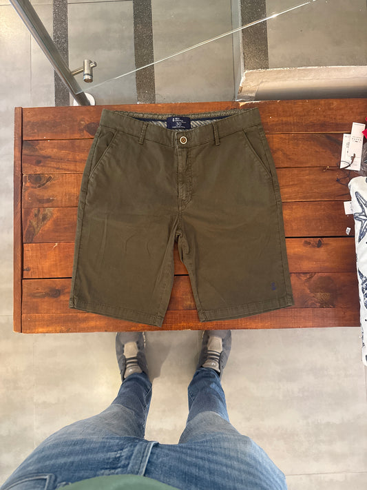 Bermuda Verde Militar