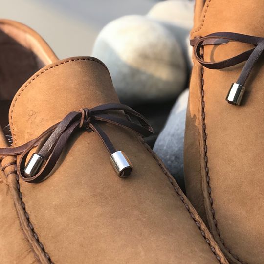 Zapatos Camel con Cordones Cafés